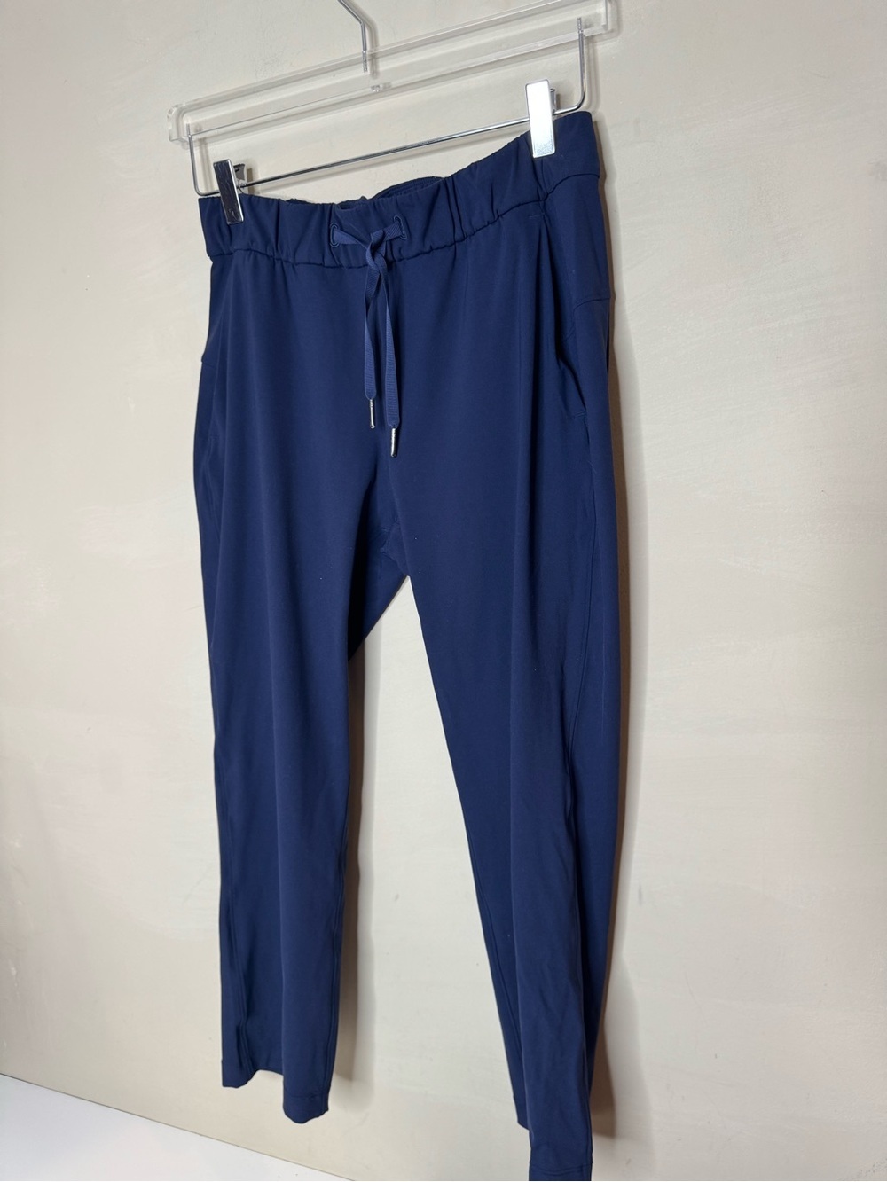 Lululemon Navy Blue Jogger Pants – Size 4 - Picture 4 of 9